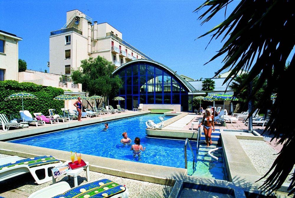 Hotel Terme Eden Abano Terme Bagian luar foto