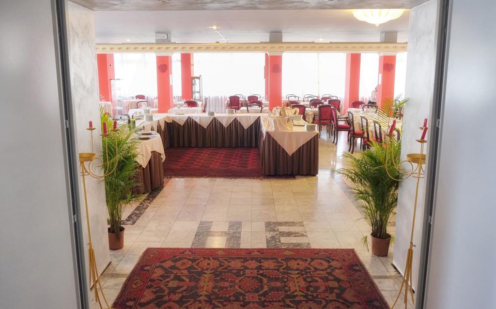 Hotel Terme Eden Abano Terme Bagian luar foto