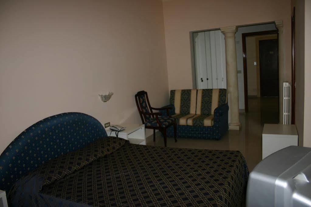 Hotel Terme Eden Abano Terme Bagian luar foto
